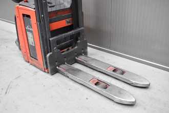 Carretilla elevadora segunda mano LINDE L 14 AP /58853/ ELEKTRO HOCHHUBKOMMISSIONIERER (13071850)