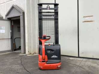 Carretilla elevadora segunda mano LINDE L10 ELEKTRO HOCHHUBWAGENDEICHSEL (13036483)
