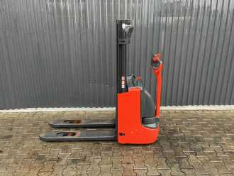 Carretilla elevadora segunda mano LINDE L12 ELEKTRO HOCHHUBWAGENDEICHSEL (13075463)