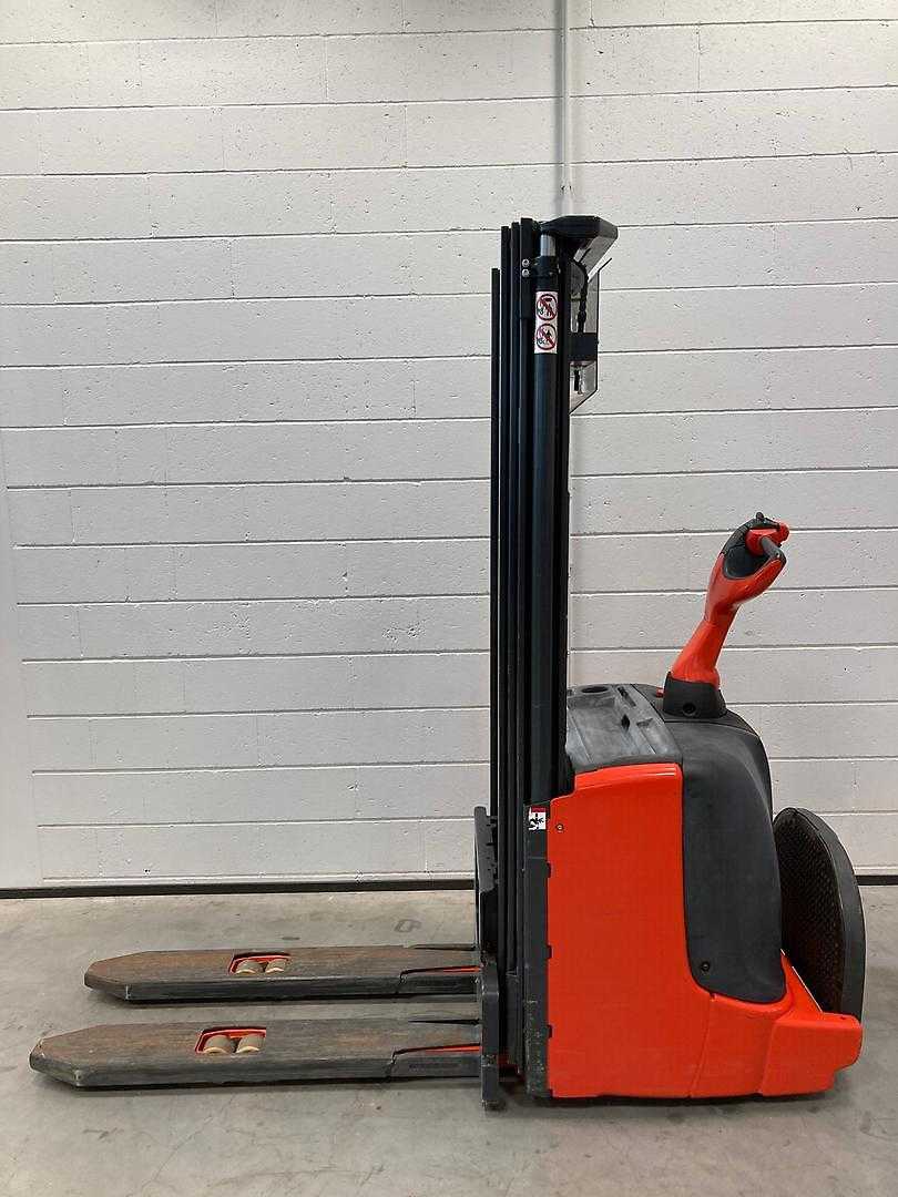 Carretilla elevadora segunda mano LINDE L14P/1169 ELEKTRO HOCHHUBWAGENFAHRERSTAND (12818957)