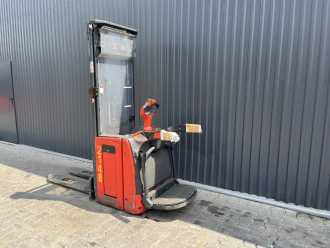 Carretilla elevadora segunda mano LINDE L16AP ELEKTRO HOCHHUBWAGENFAHRERSTAND (13050141)