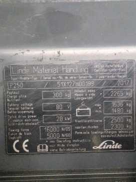 Carretilla elevadora segunda mano LINDE P250-127-05 ELEKTRO SCHLEPPER (12928830)