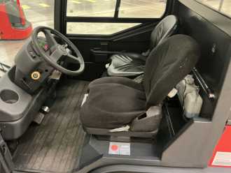 Carretilla elevadora segunda mano LINDE P250 ELEKTRO SCHLEPPER (13029576)