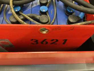 Carretilla elevadora segunda mano LINDE P250 ELEKTRO SCHLEPPER (13029576)