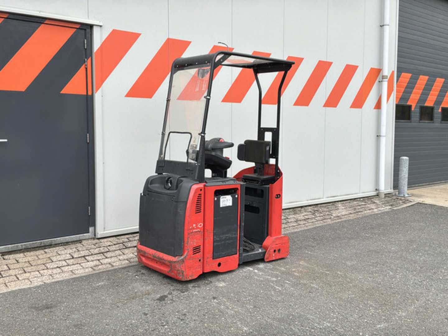 Carretilla elevadora segunda mano LINDE P50C ELEKTRO FAHRERSITZWAGEN (13073363)
