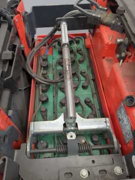 Carretilla elevadora segunda mano LINDE P60C-4595-01 ELEKTRO SCHLEPPER (13055997)