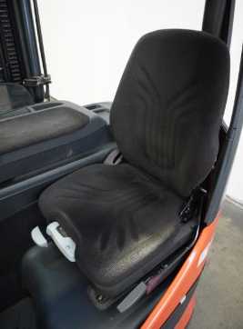 Carretilla elevadora segunda mano LINDE R 10 B 1120 ELEKTRO SCHUBMASTSTAPLER (12969060)