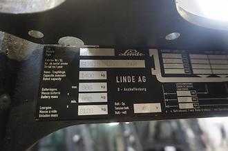 Carretilla elevadora segunda mano LINDE R 14 - 7.995mm Hubhöhe ELEKTRO SCHUBMASTSTAPLER (13076161)