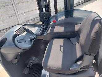 Carretilla elevadora segunda mano LINDE R 16 ELEKTRO SCHUBMASTSTAPLER (13032636)