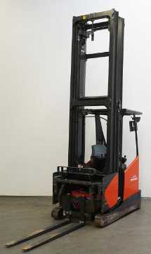 Carretilla elevadora segunda mano LINDE R 17 X 116-03 ELEKTRO SCHUBMASTSTAPLER (12914131)