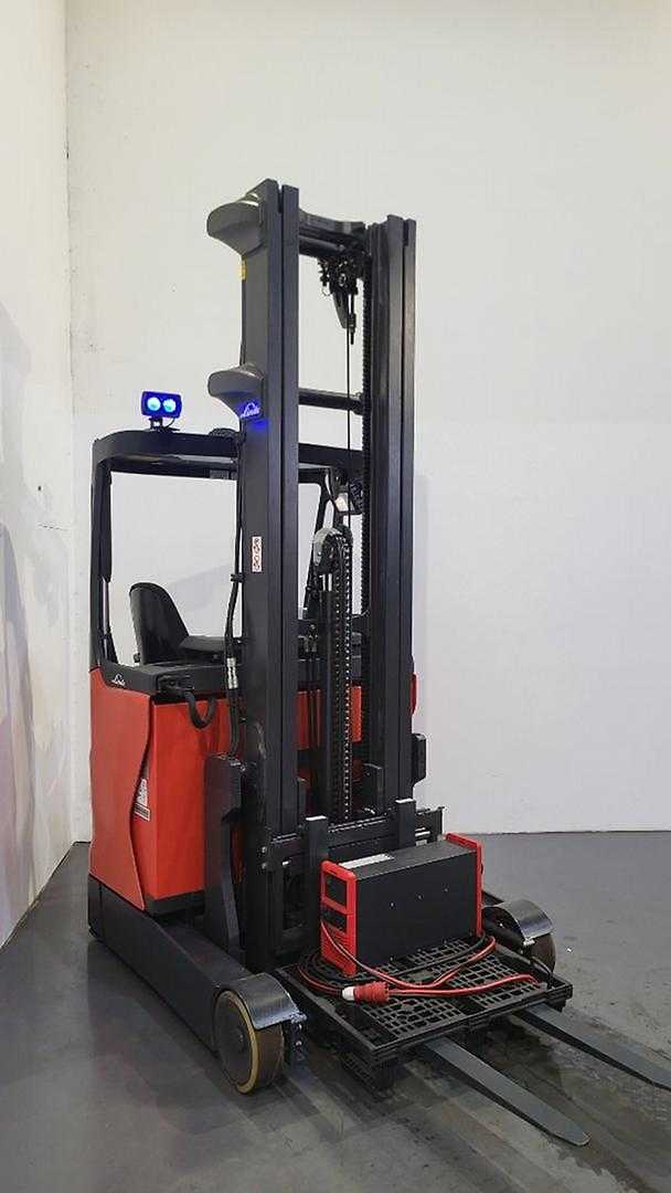 Carretilla elevadora segunda mano LINDE R12B ELEKTRO SCHUBMASTSTAPLER (13053314)