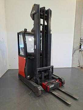 Carretilla elevadora segunda mano LINDE R16 ELEKTRO SCHUBMASTSTAPLER (13053054) backdrop