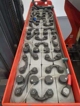 Carretilla elevadora segunda mano LINDE R16B-1120-01 ELEKTRO SCHUBMASTSTAPLER (13041781)