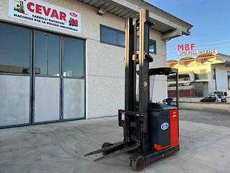 Carretilla elevadora segunda mano LINDE R16N ELEKTRO SCHUBMASTSTAPLER (13075016)