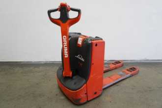 Carretilla elevadora segunda mano LINDE T 16 1152-02 ELEKTRO NIEDERHUBWAGENDEICHSEL (13071114) backdrop