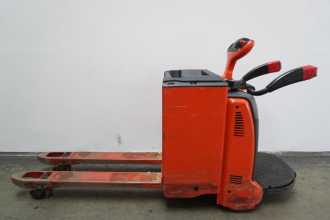 Carretilla elevadora segunda mano LINDE T 20 AP 131-08 ELEKTRO NIEDERHUBWAGENFAHRERSTAND (13027809)