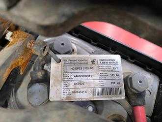 Carretilla elevadora segunda mano LINDE T20 SP  ELEKTRO NIEDERHUBWAGENFAHRERSTAND (13031424)