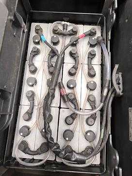 Carretilla elevadora segunda mano LINDE T20 SP ELEKTRO NIEDERHUBWAGENFAHRERSTAND (13026393)