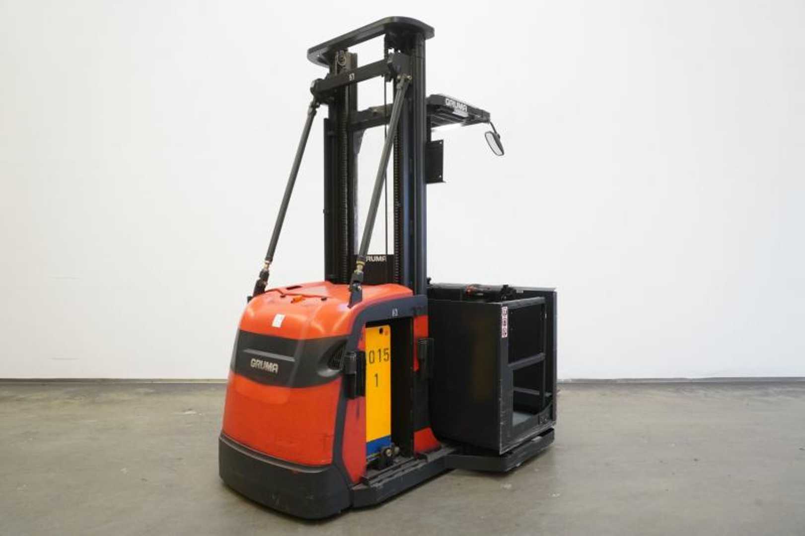 Carretilla elevadora segunda mano LINDE V 10-01 5212 ELEKTRO MITTELHUBKOMMISSIONIERER (13033957)