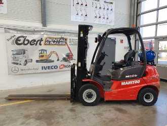 Carretilla elevadora segunda mano MANITOU MI 25 G / Triplex: 4.70m / nur 1.976h! / SS GAS VIERRADFRONTSTAPLER (13033005) backdrop