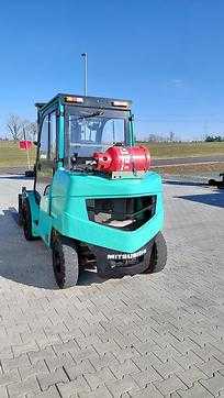 Carretilla elevadora segunda mano MITSUBISHI FG45NT GAS VIERRADFRONTSTAPLER (13026962)