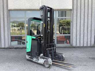 Carretilla elevadora segunda mano MITSUBISHI RB16N ELEKTRO SCHUBMASTSTAPLER (13046238)