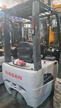 Carretilla elevadora segunda mano NISSAN G1N1L16Q ELEKTRO DREIRADFRONTSTAPLER (12545524) backdrop