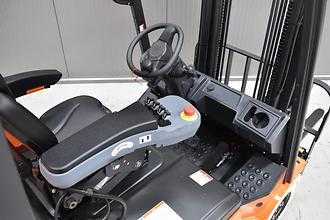 Carretilla elevadora segunda mano NOBLELIFT FE4P20Q 3300 ELEKTRO VIERRADFRONTSTAPLER (13072879)