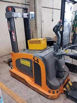 Carretilla elevadora segunda mano OMG 715 FS - P AC ELEKTRO HOCHHUBWAGENFAHRERSTAND (13006254)