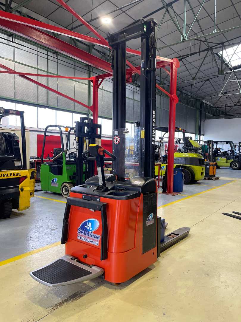 Carretilla elevadora segunda mano ROCLA gerbeur conducteur porté debout ELEKTRO WEITERE (13029247)