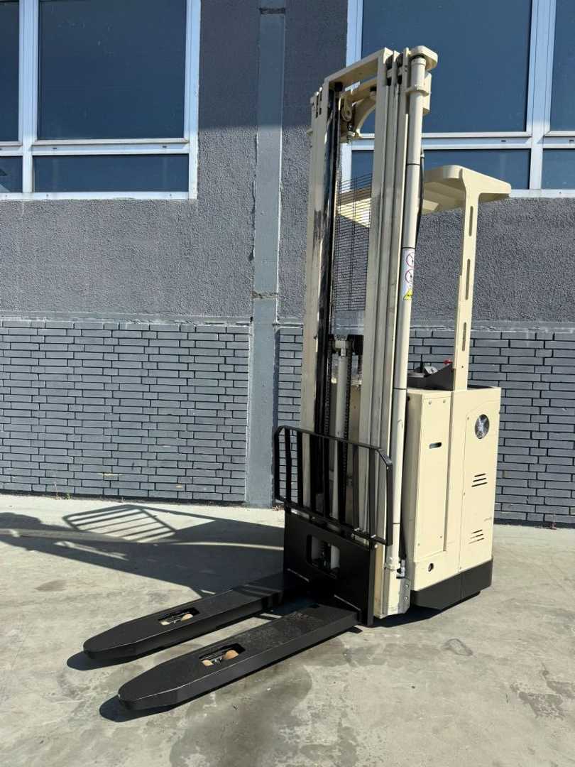 Carretilla elevadora segunda mano SAMAG ELFO 2 Baujahr 2018 Stunden 1592 Hubhöhe 6500 ELEKTRO SCHUBMASTSTAPLER (13050845)