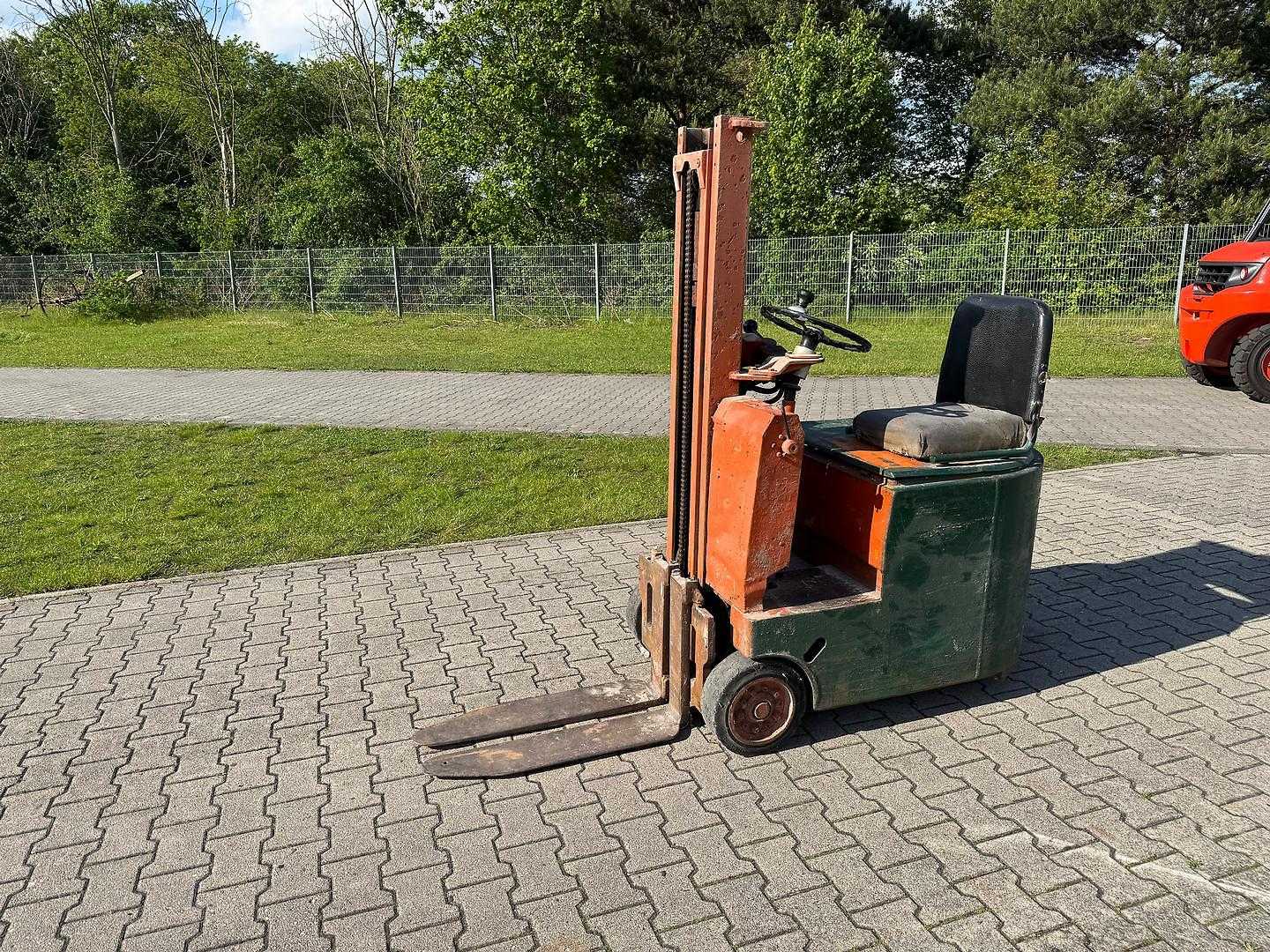 Carretilla elevadora segunda mano STILL EFG601K6 ELEKTRO DREIRADFRONTSTAPLER (13044552)