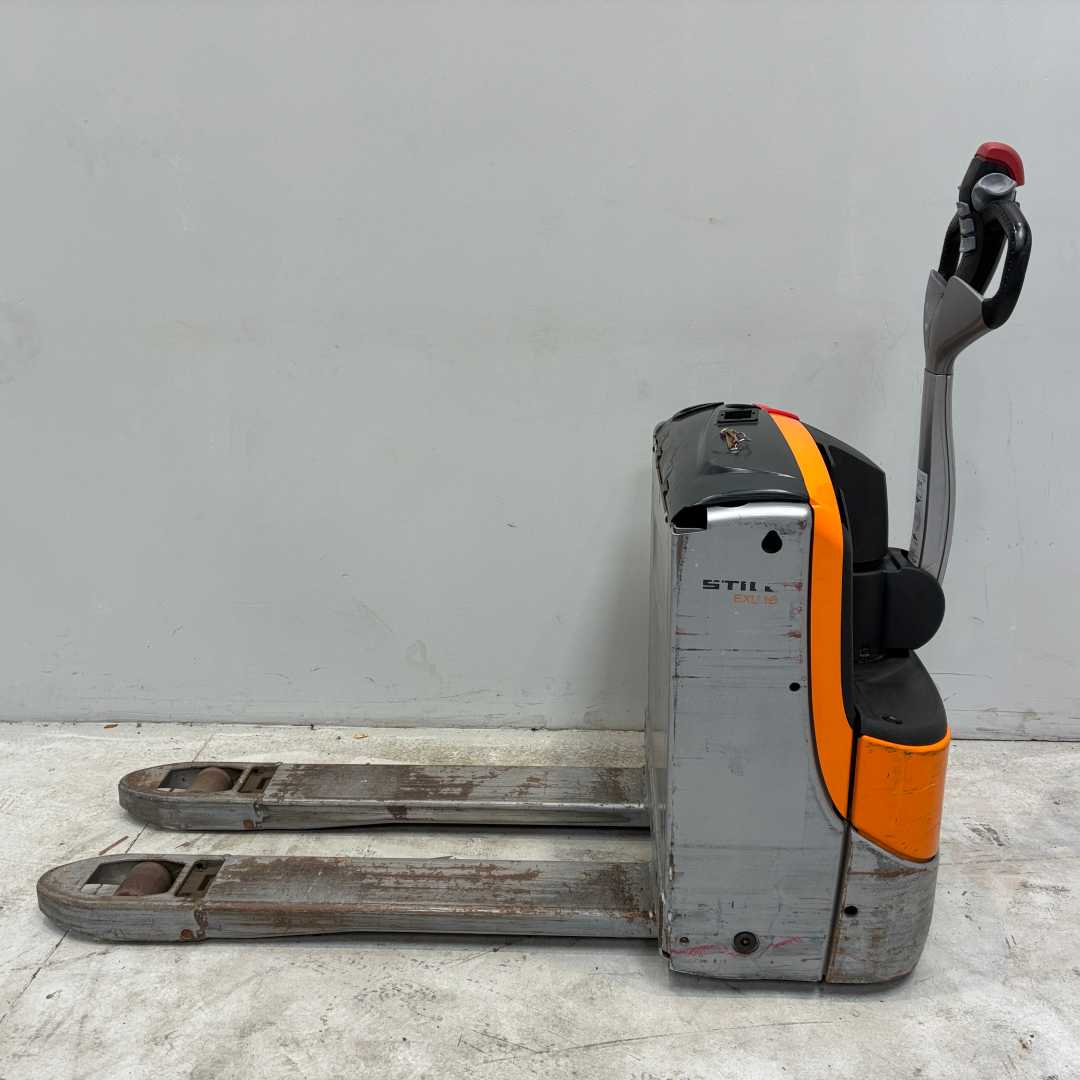 Carretilla elevadora segunda mano STILL EXU-16 ELEKTRO NIEDERHUBWAGENDEICHSEL (13062618)