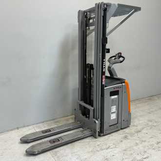 Carretilla elevadora segunda mano STILL EXV-SF14_VÆGT ELEKTRO HOCHHUBWAGENFAHRERSTAND (13074644)