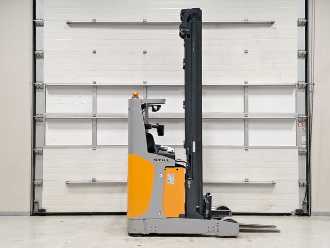 Carretilla elevadora segunda mano STILL FM-X 17 ELEKTRO SCHUBMASTSTAPLER (13075845)