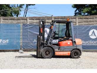 Carretilla elevadora segunda mano TOYOTA 62-6FDF25 DIESEL VIERRADFRONTSTAPLER (13034599) backdrop