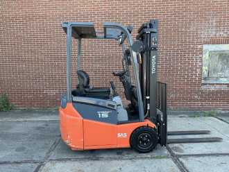 Carretilla elevadora segunda mano TOYOTA 7FBEST15 ELEKTRO DREIRADFRONTSTAPLER (13059464)