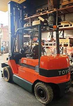 Carretilla elevadora segunda mano TOYOTA 7FBMF50 ELEKTRO VIERRADFRONTSTAPLER (12399680)