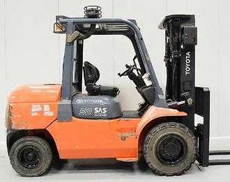 Carretilla elevadora segunda mano TOYOTA 7FD45 DIESEL VIERRADFRONTSTAPLER (12064841)
