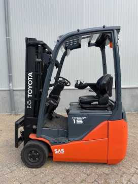 Carretilla elevadora segunda mano TOYOTA 8 FBE 15T ELEKTRO DREIRADFRONTSTAPLER (13068335)