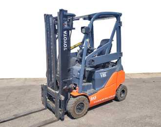 Carretilla elevadora segunda mano TOYOTA 8 FBMT 15 (Batt. NUOVA) ELEKTRO DREIRADFRONTSTAPLER (12919693) backdrop