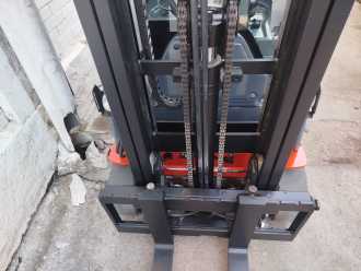 Carretilla elevadora segunda mano TOYOTA 8FBE16T ELEKTRO DREIRADFRONTSTAPLER (13040260)