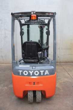 Carretilla elevadora segunda mano TOYOTA 8FBE16T ELEKTRO DREIRADFRONTSTAPLER (13065191)