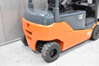 Carretilla elevadora segunda mano TOYOTA 8FBM18T /57241/ ELEKTRO VIERRADFRONTSTAPLER (13028304)