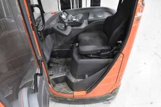 Carretilla elevadora segunda mano TOYOTA RRE 160 HCC /58392/ ELEKTRO SCHUBMASTSTAPLER (13063177)