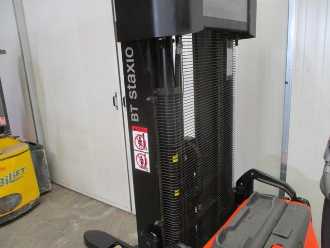 Carretilla elevadora segunda mano TOYOTA SWE145 ELEKTRO HOCHHUBWAGENDEICHSEL (13071606)