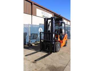 Carretilla elevadora segunda mano WEITERE Huahe HH35Z DIESEL VIERRADFRONTSTAPLER (13041291)