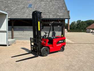 Carretilla elevadora segunda mano WEITERE Onbekend ELEKTRO VIERRADFRONTSTAPLER (13064101)