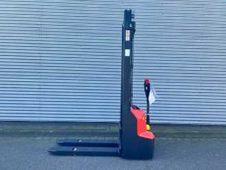 Carretilla elevadora segunda mano WEITERE PS E12N 3600 Li-ion ELEKTRO HOCHHUBWAGENDEICHSEL (13021693) backdrop