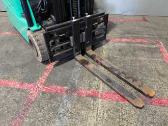 Carretilla elevadora segunda mano YALE ERP20VTLWB ELEKTRO DREIRADFRONTSTAPLER (13072145)